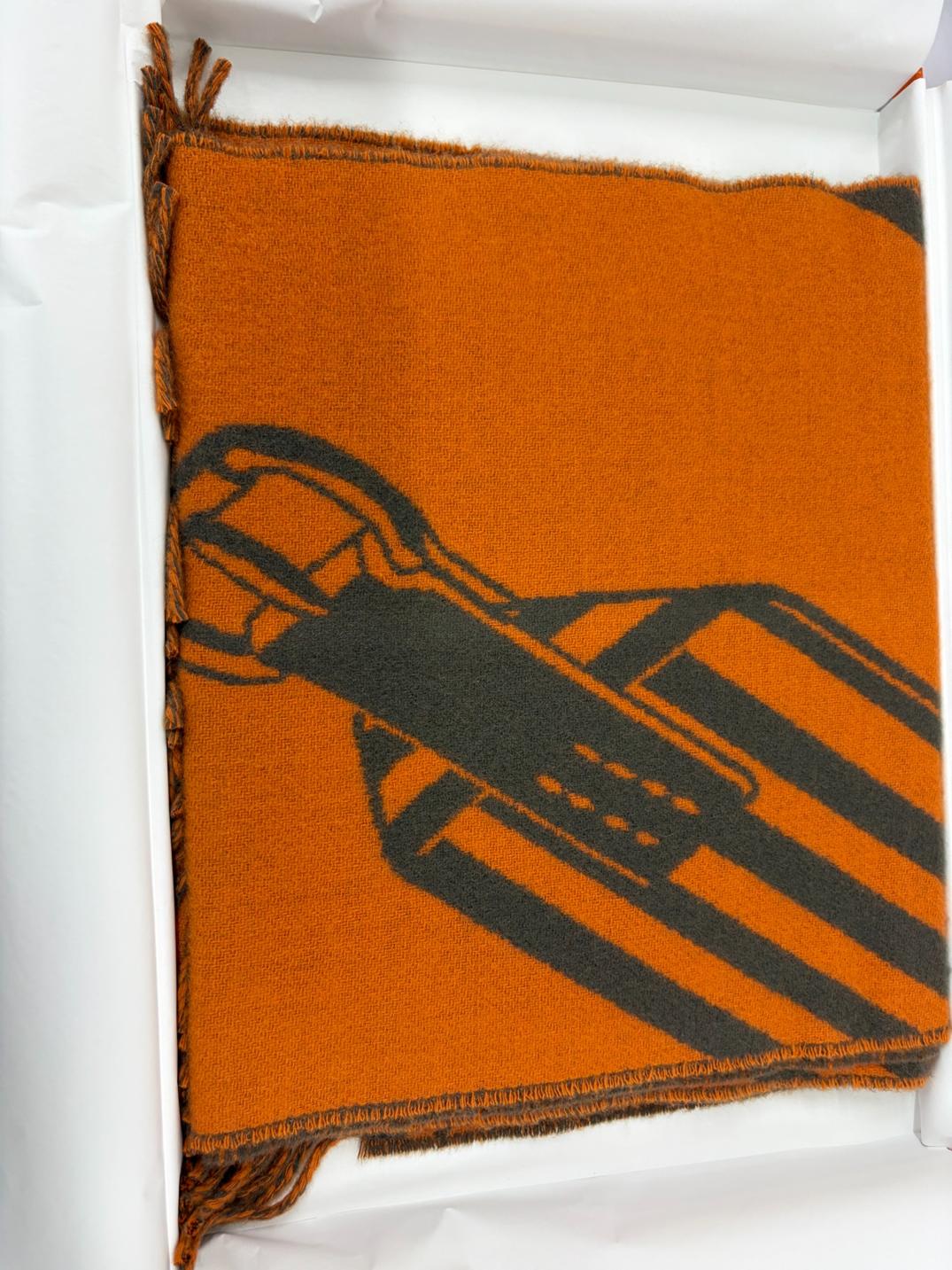 買取実績】エルメス(HERMES) ストライプ マフラーオ レンジ×グレー
