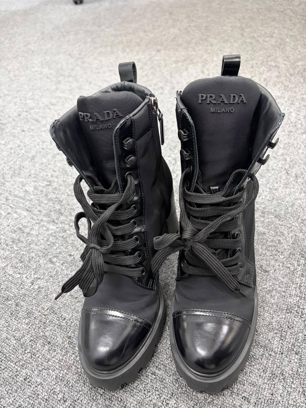 【買取実績】プラダ(PRADA) プラダ ナイロン×レザー コンバットブーツ ブラック