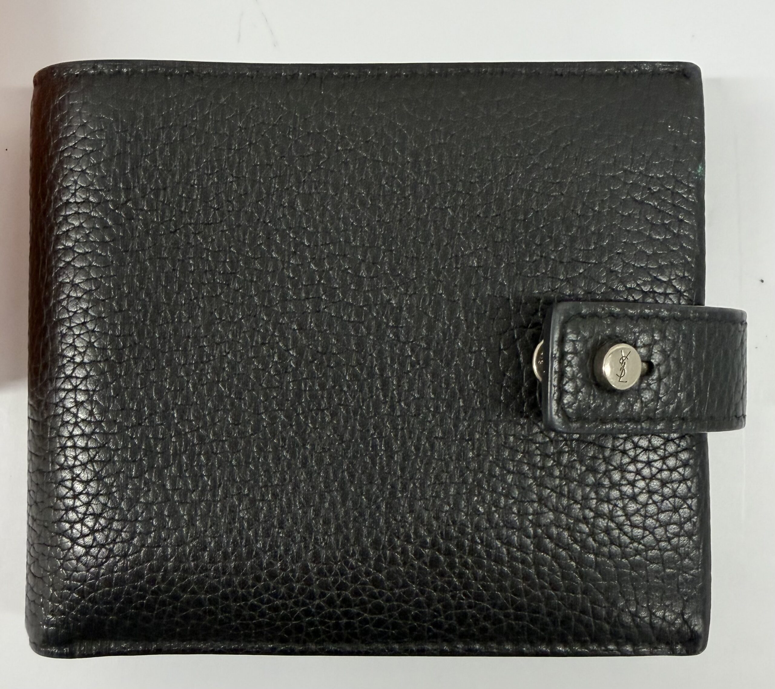 【買取大吉 大塚駅北口店】【買取実績】イヴ・サンローラン 二つ折り財布（スナップボタン付き）ブラック