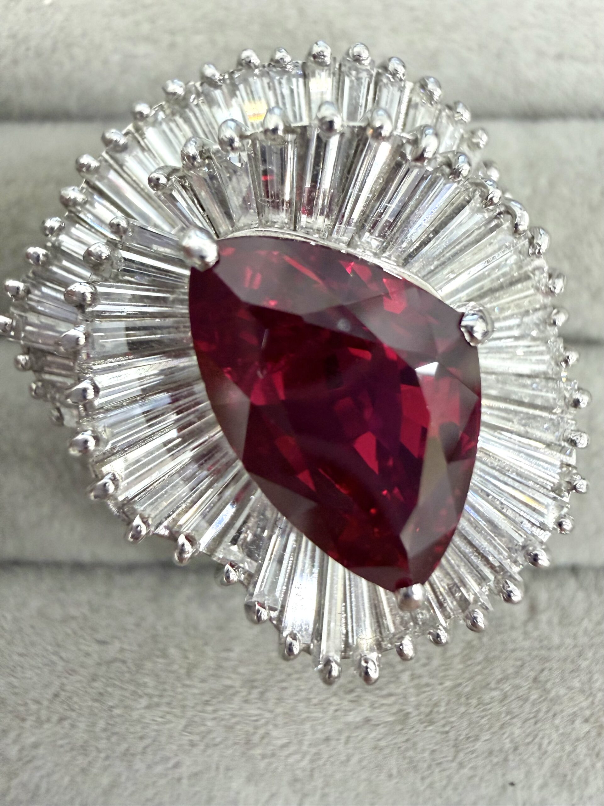 【買取大吉 大塚駅北口店】【買取実績】ルビー＆バゲットダイヤモンド バレリーナリング