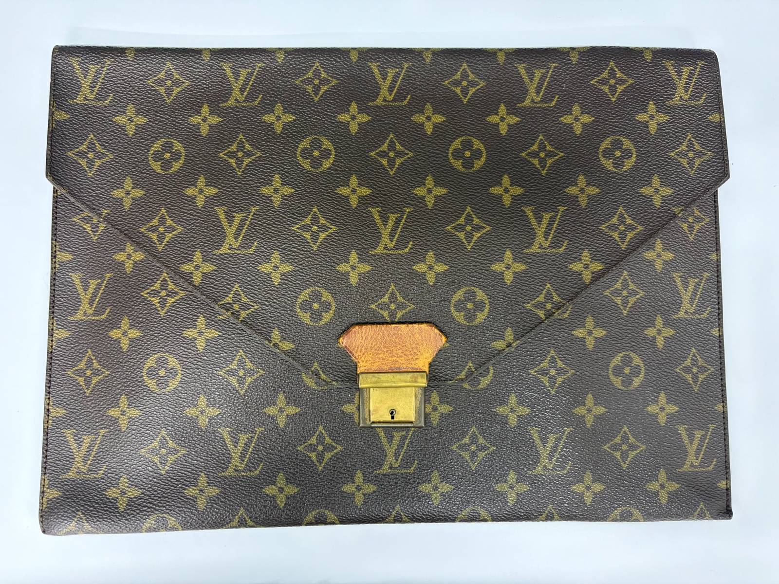 【買取大吉 文京千石店】【買取実績】ルイヴィトン(LOUIS VUITTON) ポッシュプレート（モノグラム クラッチバッグ）