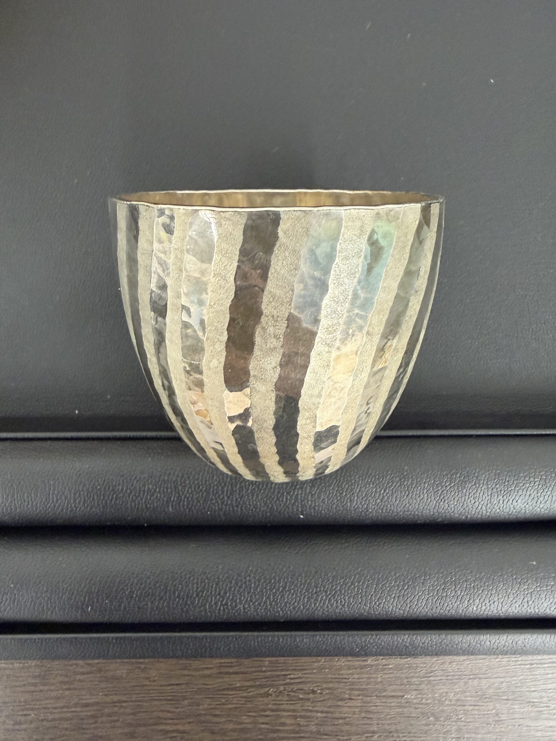 銀製ぐい呑み（螺鈿・縞模様）／木箱付き 商品画像 2