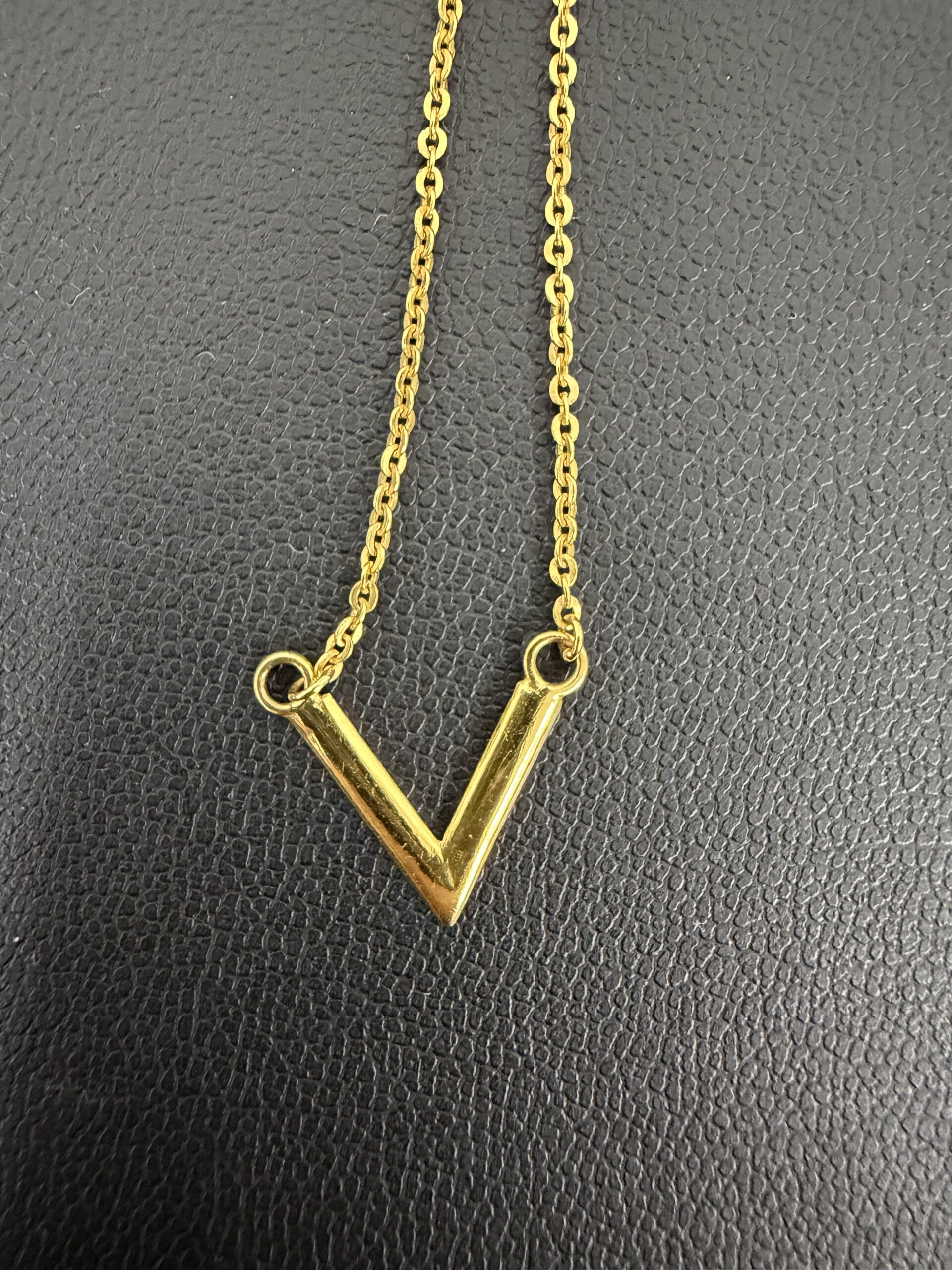 Vネックレス（ゴールド） 商品画像 3